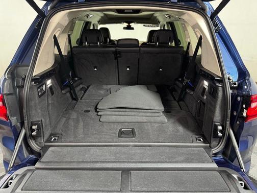 Phytonic Blue Metallic 2019 BMW X7 xDrive40i