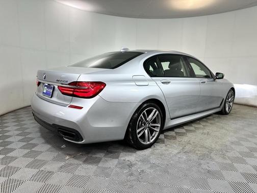 2019 BMW 750 i xDrive