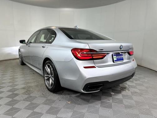 2019 BMW 750 i xDrive