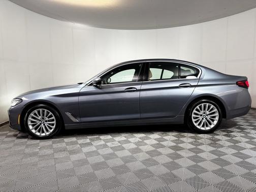 2022 BMW 530 i xDrive