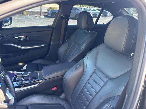 2019 BMW 330 xDrive