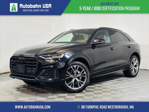 2021 Audi Q8 55 Premium