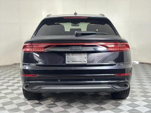 2021 Audi Q8 55 Premium