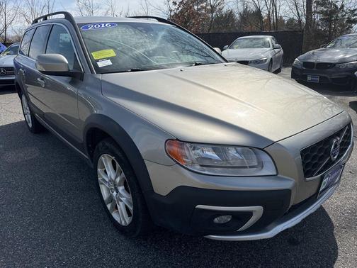 Seashell Metallic 2016 Volvo XC70 T5 Premier