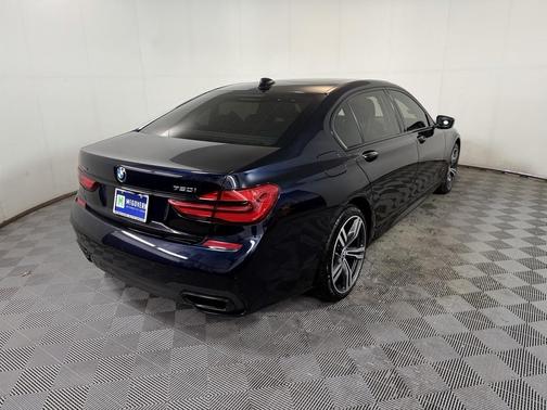 Carbon Black Metallic 2016 BMW 750 i xDrive