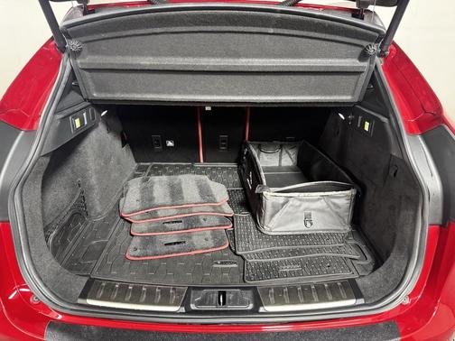 2020 Jaguar F-PACE SVR P550 AWD Automatic