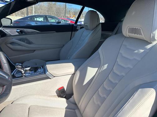 2025 BMW M850 xDrive