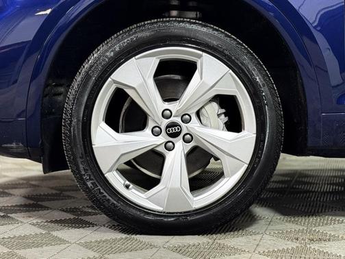 2023 Audi Q5 45 S line Premium Plus