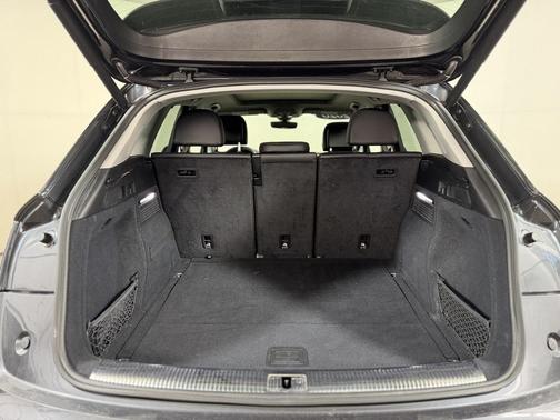 2020 Audi Q5 45 Prestige