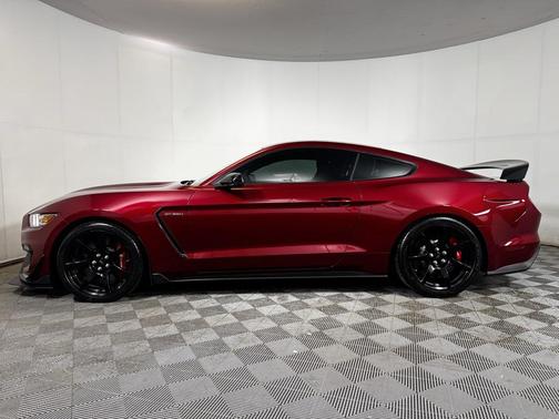 2017 Ford Shelby GT350 Base