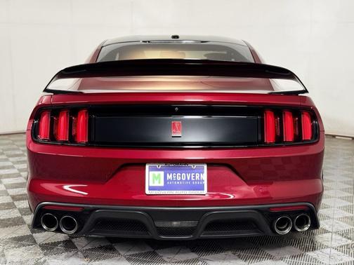 2017 Ford Shelby GT350 Base