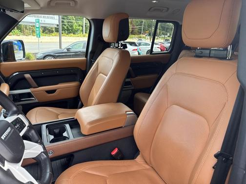 2023 Land Rover Defender 130 First Edition