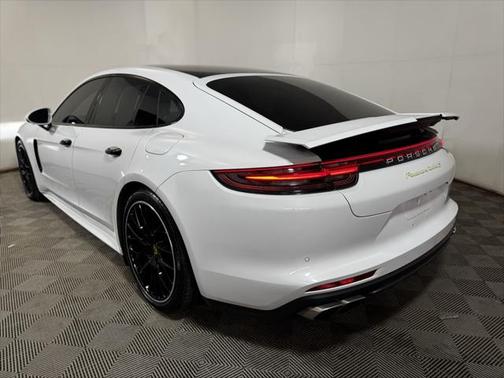 2018 Porsche Panamera E-Hybrid Turbo S