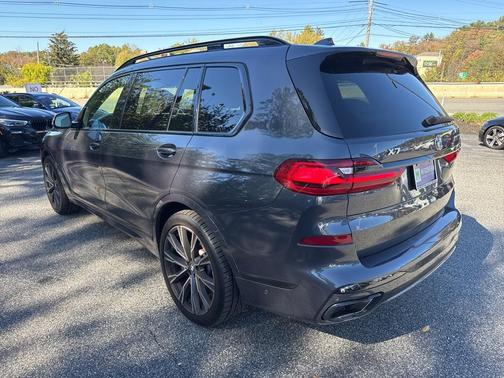2020 BMW X7 M50i