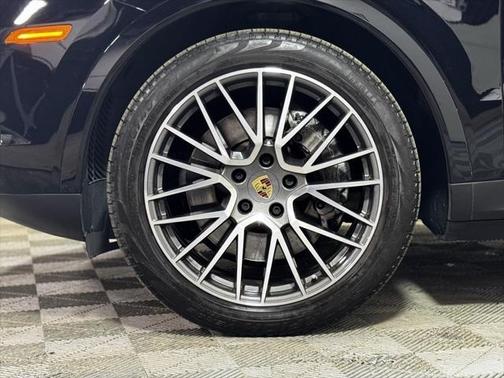 2022 Porsche Cayenne S
