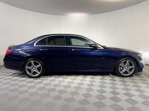2017 Mercedes-Benz E-Class 4MATIC