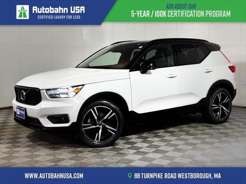 2021 Volvo XC40 T5 R-Design