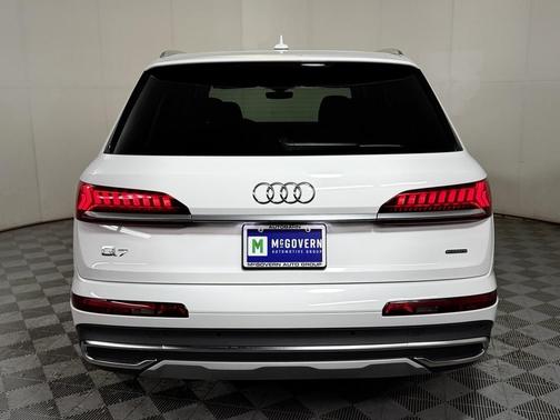 2023 Audi Q7 55 Premium