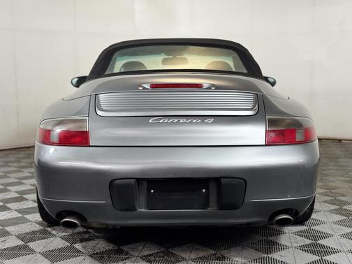 2001 Porsche 911 Carrera