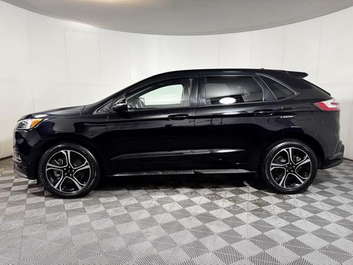 2022 Ford Edge ST