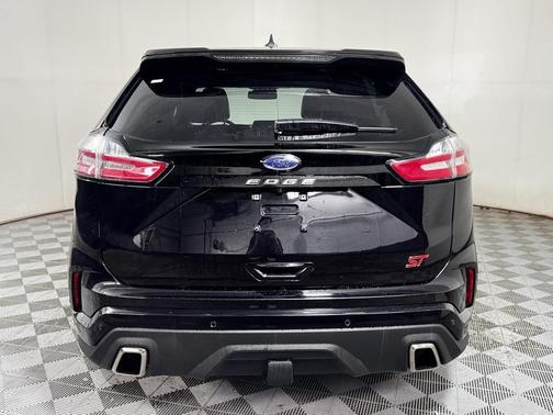 2022 Ford Edge ST