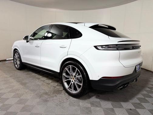 White 2025 Porsche Cayenne Cayenne