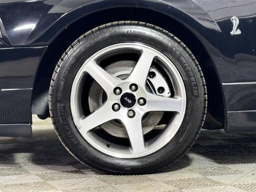2003 Ford Mustang Base
