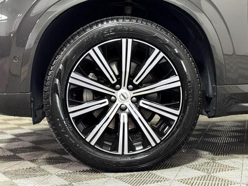 2022 Volvo XC90 T6 Inscription