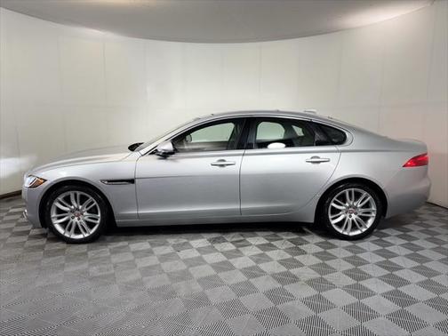 2017 Jaguar XF 35t Prestige