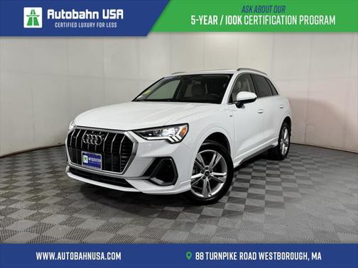 2022 Audi Q3 45 S line Premium Plus