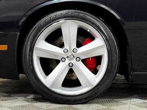 2009 Dodge Challenger SRT8