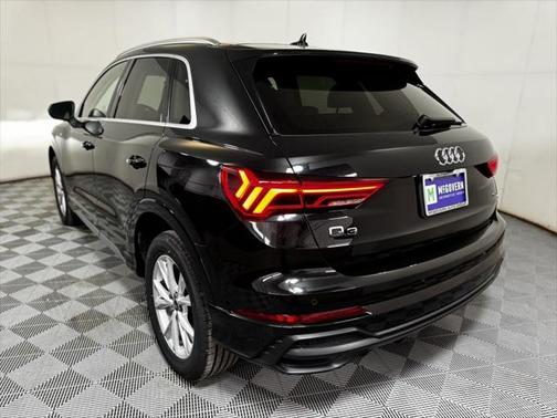 2022 Audi Q3 45 S line Premium Plus