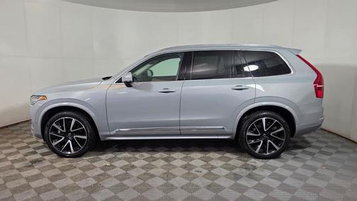 2024 Volvo XC90 B6 Plus Bright Theme 6-Seater