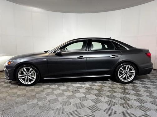 2022 Audi A4 45 S line Premium Plus