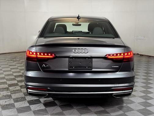 2022 Audi A4 45 S line Premium Plus