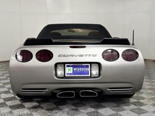 2000 Chevrolet Corvette Base