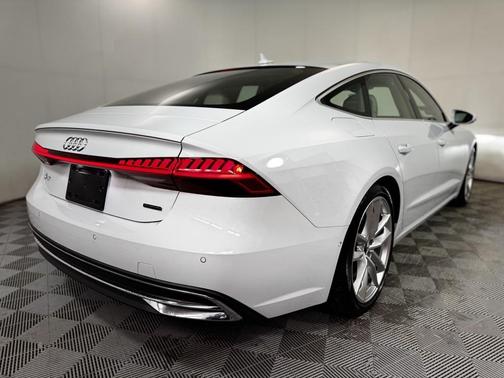 2022 Audi A7 55 Premium Plus