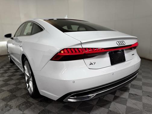 2022 Audi A7 55 Premium Plus