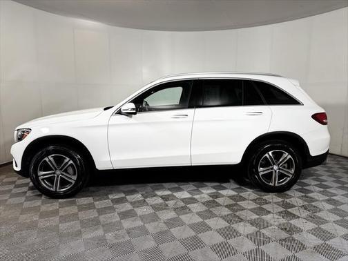 2017 Mercedes-Benz GLC 300 4MATIC