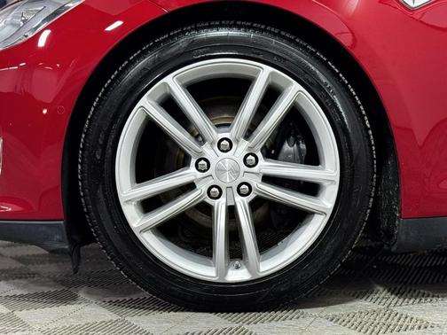 2016 Tesla Model S 75D