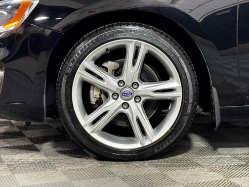 2016 Volvo V60 T5 Platinum