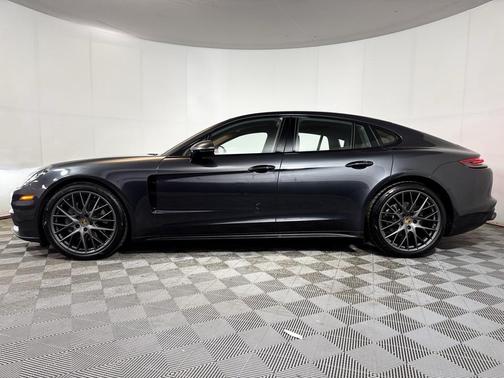 2018 Porsche Panamera 4S