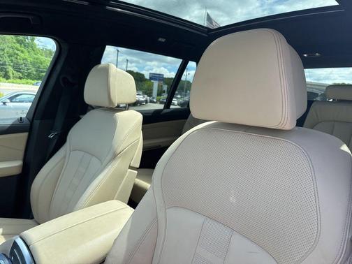 Arctic Gray Metallic 2020 BMW X7 xDrive40i