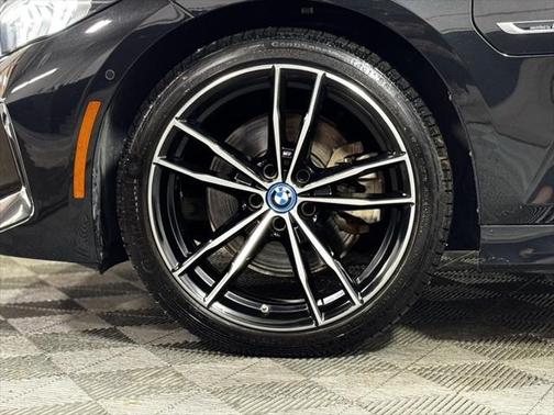 2023 BMW 330e Base