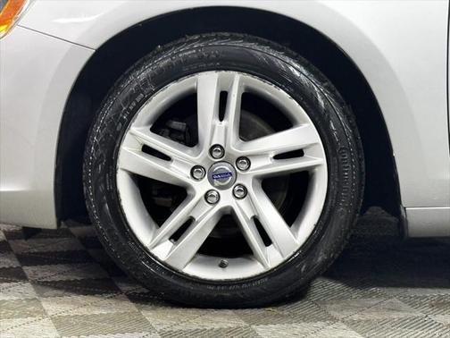 2015 Volvo V60 T5 Platinum
