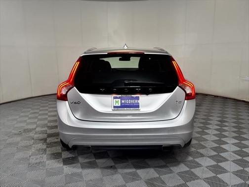 2015 Volvo V60 T5 Platinum
