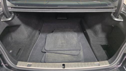 Black Sapphire Metallic 2021 BMW 750 i xDrive