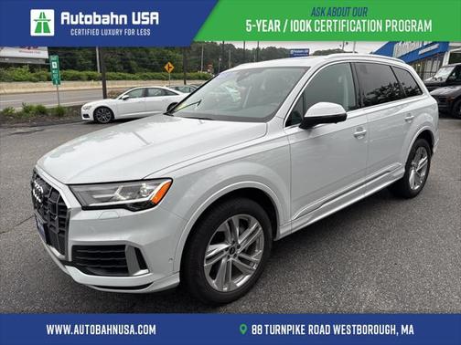 2022 Audi Q7 55 Premium Plus