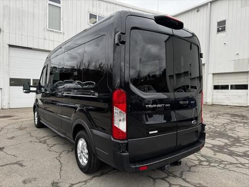 2022 Ford Transit-350 XLT