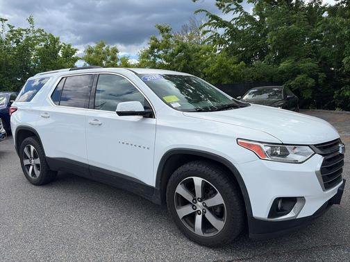 Summit White 2018 Chevrolet Traverse LT Leather